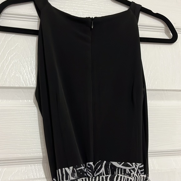 #066- Robbie Bee- maxi dress 👗 - Picture 9 of 9